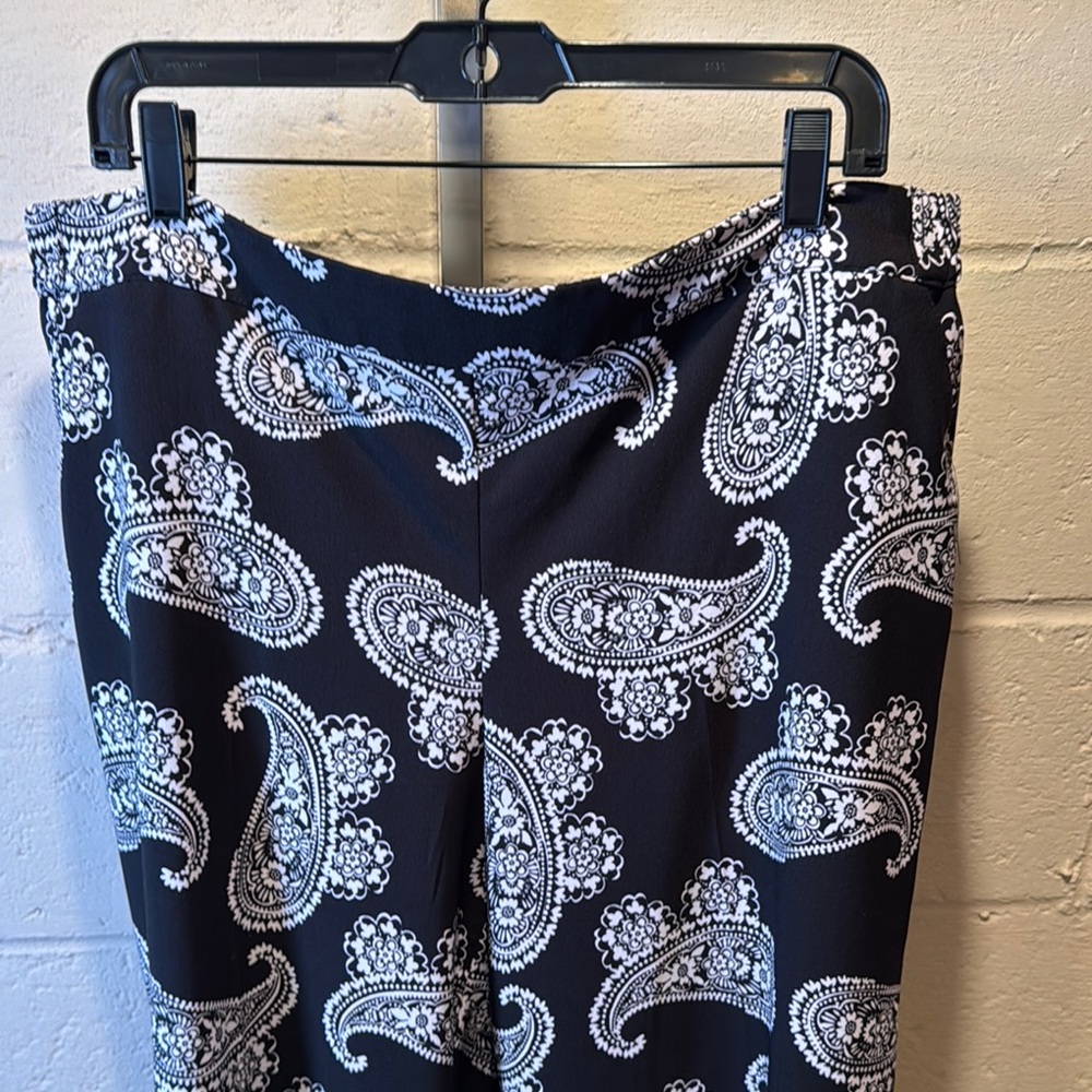 New York & Company Black and White Paisley Palazzo Pants